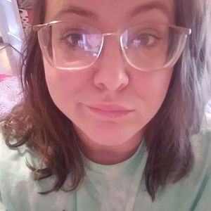 Meet your Posher, Beverly